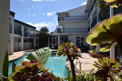 West Beach Lagoon 212 - Gorgeously Decorated - Mackay Tourism 3