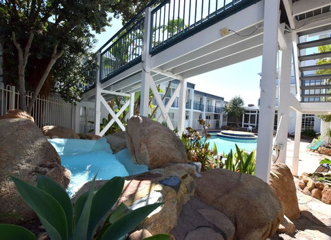 West Beach Lagoon 212 - Gorgeously Decorated - Mackay Tourism 2
