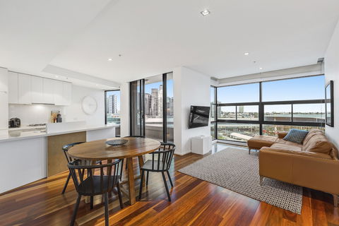 Melbourne Holiday Apartments Flinders Wharf - Mackay Tourism 5