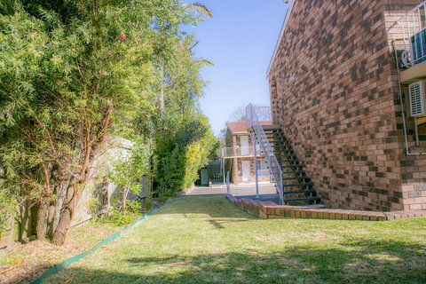 Gosford Palms Motor Inn - Mackay Tourism 2