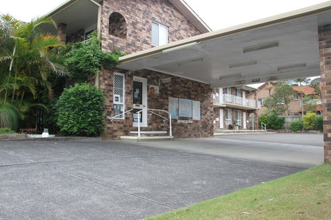 Gosford Palms Motor Inn - Mackay Tourism 3