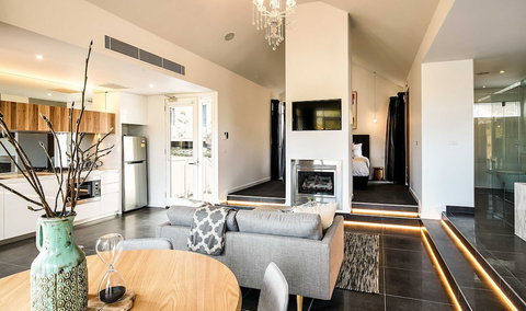 Hepburn Spa Retreat - Mackay Tourism 2