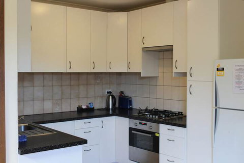 Australian Home Away At Doncaster Elgar - Mackay Tourism 2
