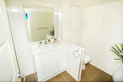 Sanctuary Beach Resort - Mackay Tourism 6