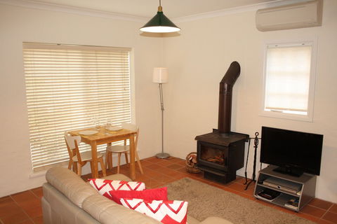 Merrimeet Cottages - Mackay Tourism 5