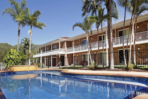 Aston Motel Yamba - Mackay Tourism 1