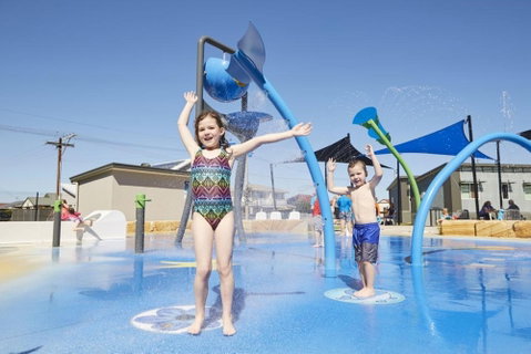 NRMA Victor Harbor Beachfront Holiday Park - Mackay Tourism 3