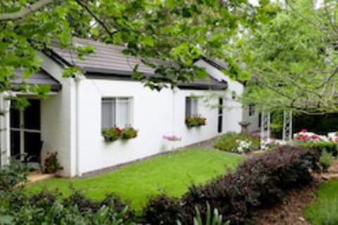 Homewood Cottages - Mackay Tourism 0
