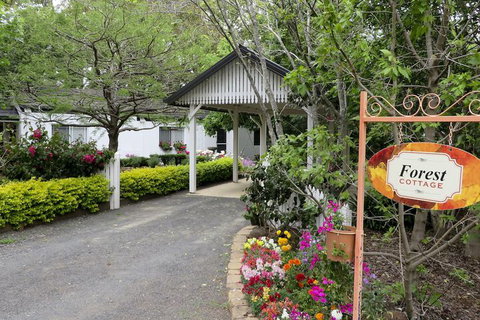 Homewood Cottages - Mackay Tourism 1