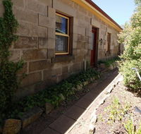 Christopher Halls Colonial Accommodation - Mackay Tourism