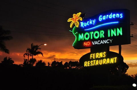 Rocky Gardens Motor Inn - Mackay Tourism 3