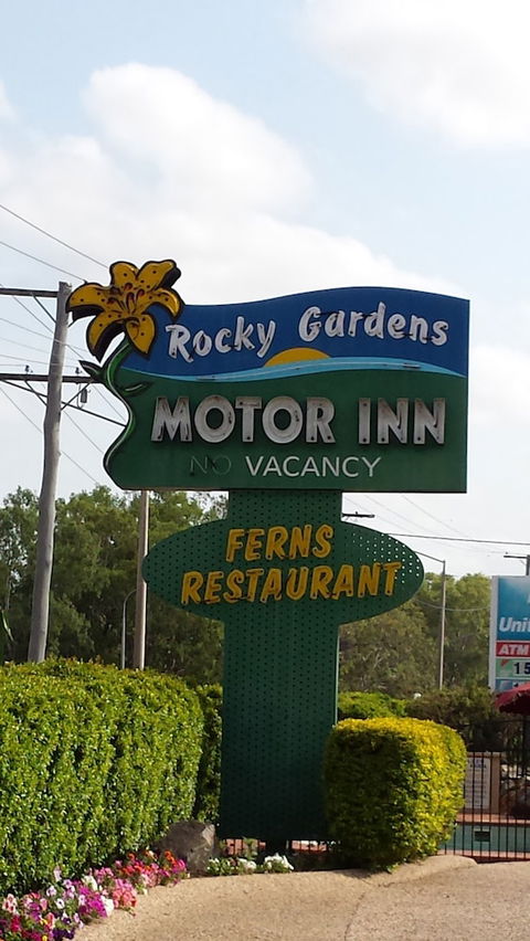Rocky Gardens Motor Inn - Mackay Tourism 5