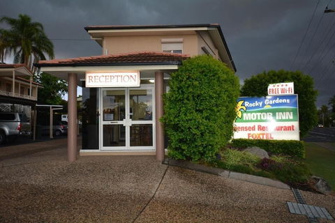 Rocky Gardens Motor Inn - Mackay Tourism 6