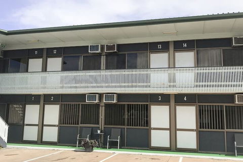 Tropical Gateway Motor Inn - Mackay Tourism 1