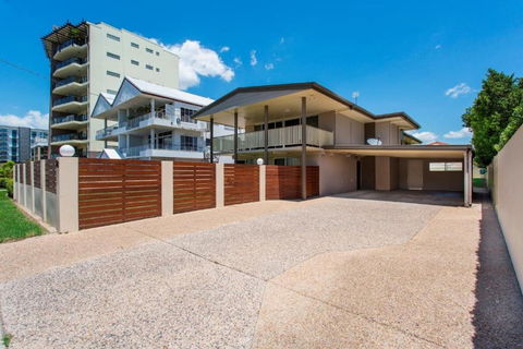 City-ville Luxury Apartments & Motel - Mackay Tourism 2