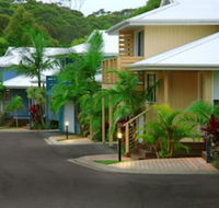 Flynns on Surf Beach Villas - Mackay Tourism