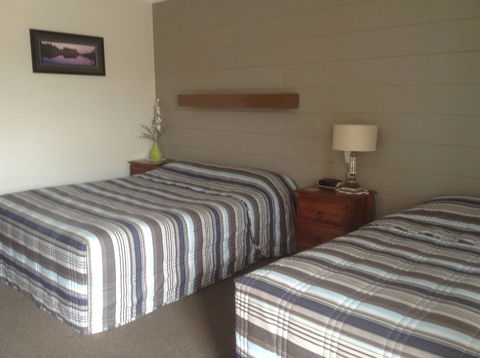 Admella Motel - Mackay Tourism 0