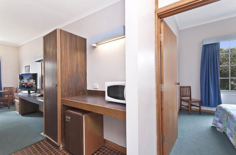 William Dutton Motel - Mackay Tourism 2