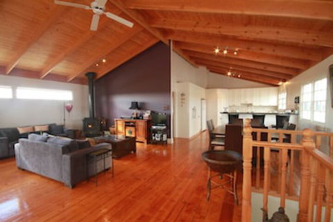 Pelican Sands Bed & Breakfast - Mackay Tourism 0