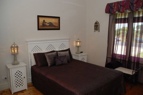 Pelican Sands Bed & Breakfast - Mackay Tourism 6