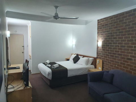Moonraker Motor Inn - Mackay Tourism 6