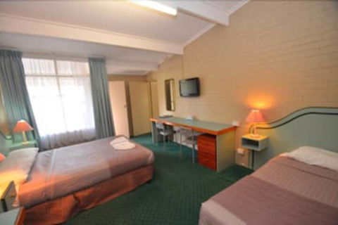 Parkview Motor Inn Parkes - Mackay Tourism 7
