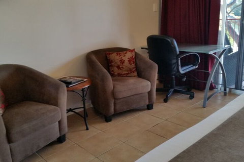 Tweed River Motel - Mackay Tourism 4