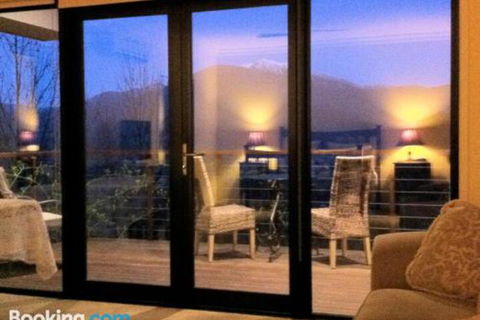Birches Luxury Spa Chalets - Mackay Tourism 0