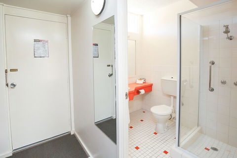 Sandors Motor Inn - Mackay Tourism 5