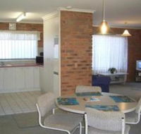 Fronds Holiday Apartments - Mackay Tourism