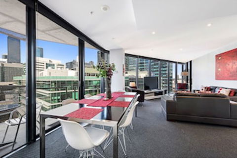 Docklands Executive Apartments - Mackay Tourism 0
