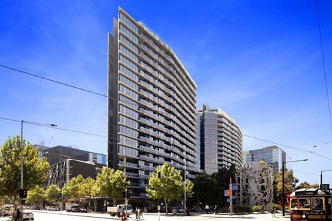 Docklands Executive Apartments - Mackay Tourism 1