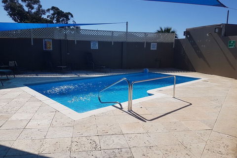 Foreshore Motel - Mackay Tourism 1