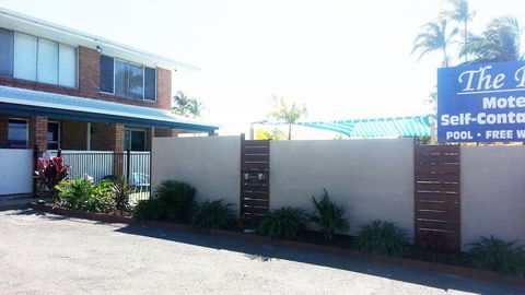Rover Holiday Units - Mackay Tourism 2