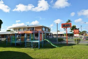 Rover Holiday Units - Mackay Tourism 1