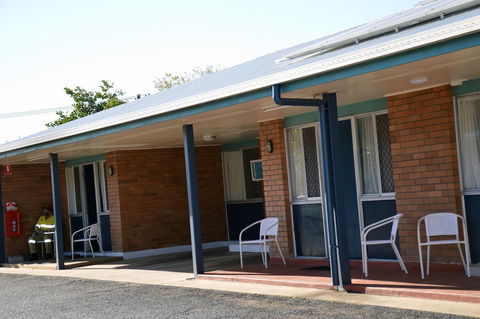 Rover Holiday Units - Mackay Tourism 3