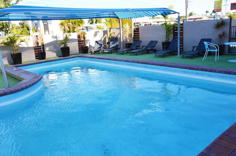 Rover Holiday Units - Mackay Tourism 5