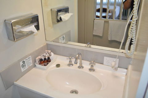 SureStay Hotel By Best Western Karinga Motel - Mackay Tourism 6