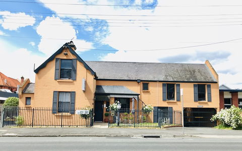 The Mews Motel - Mackay Tourism 1
