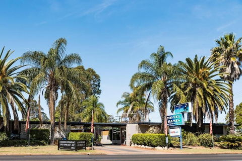 Motel Oasis - Mackay Tourism 1