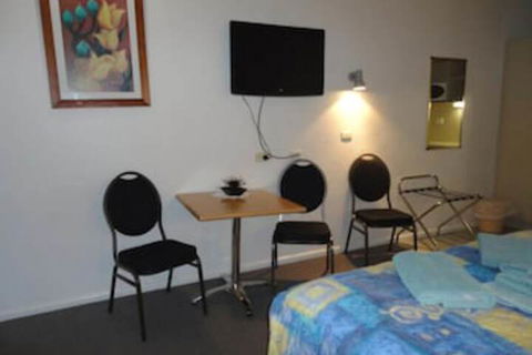 Cobb Inlander Motel - Mackay Tourism 4