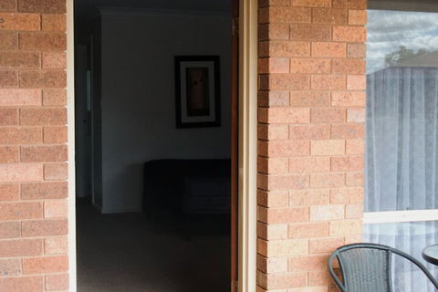 Highway Inn Motel - Mackay Tourism 3