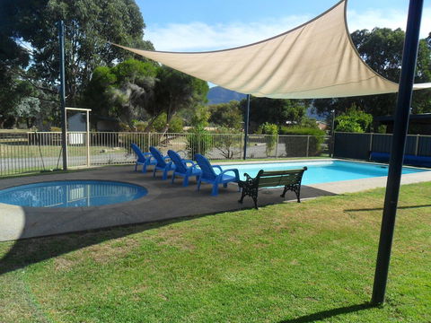 Halls Haven Holiday Units - Mackay Tourism 4