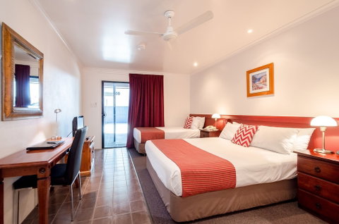 Central Studio Accommodation - Mackay Tourism 5