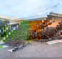 Rustic Retreat Esperance - Mackay Tourism