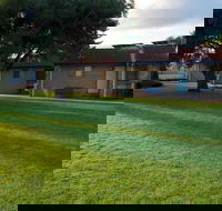 Esperance Beachfront Resort - Mackay Tourism