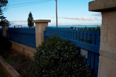 Esperance Beachfront Resort - Mackay Tourism 2
