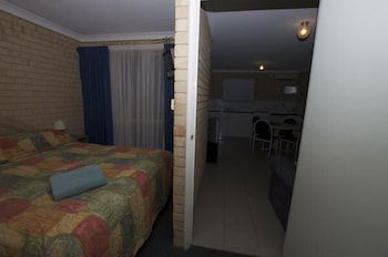 Esperance Beachfront Resort - Mackay Tourism 4