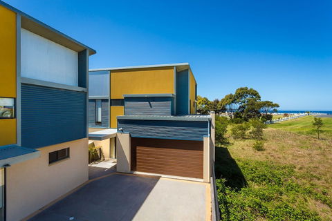 Saltwater Apartments - Mackay Tourism 1