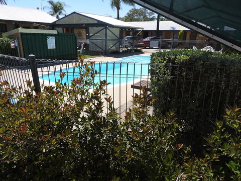 Lone Pine Motel - Corowa - Mackay Tourism 0